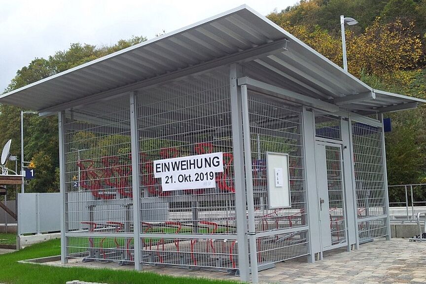 Fahrrad-Garage am Bahnhof Annweiler Fahrrad-Garage am Bahnhof Annweiler