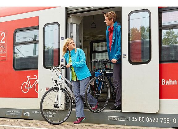 Bahnfahrt mit Fahrrad